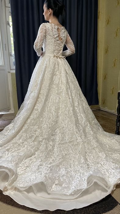 Продаются новые свадебные платья