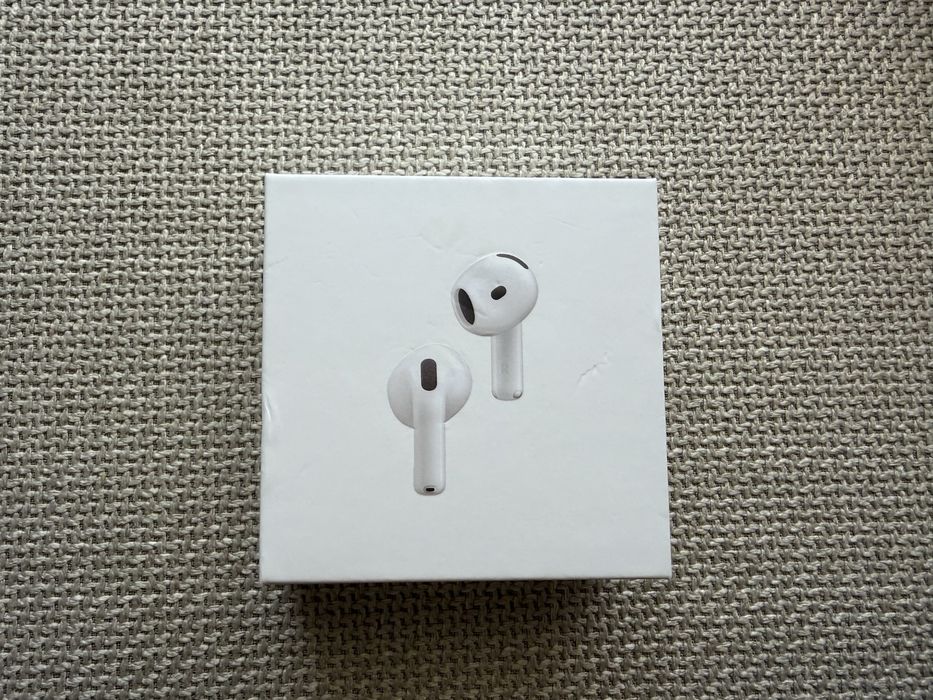Apple AirPods 4