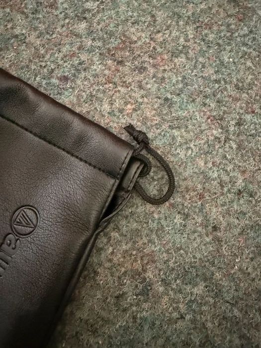 Husă originală Audio-Technica din piele ecologică pentru căști