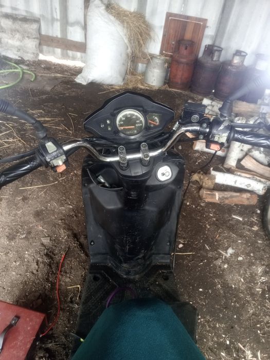 Продам скутер Бумер 150 кубов