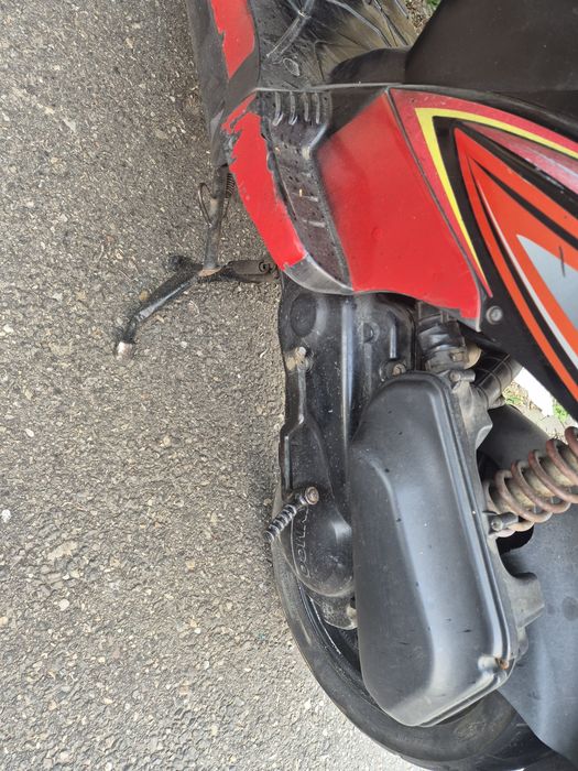 Vând scuter Kymco