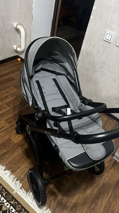 продам коляску в отличном состоянии