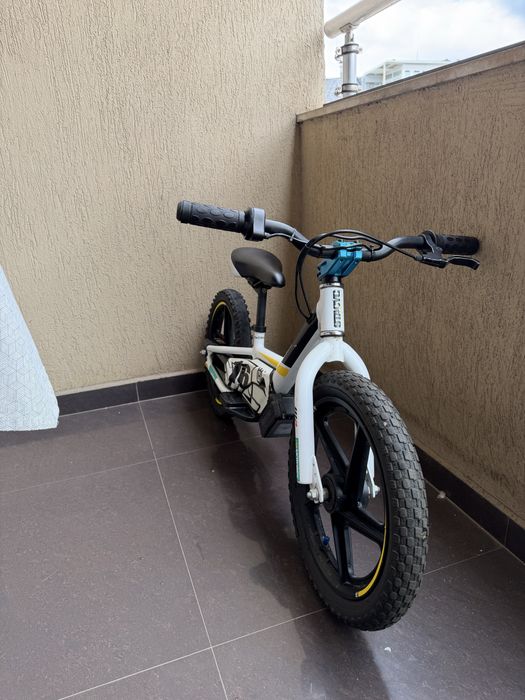 Детско електрическо моторче HUSQVARNA