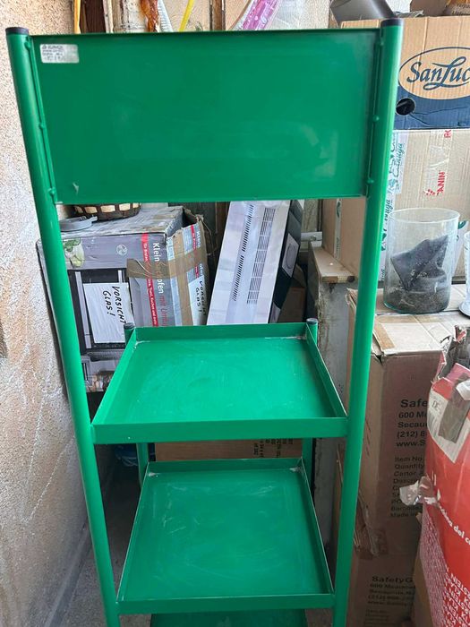 Метален стелаж Ямбол