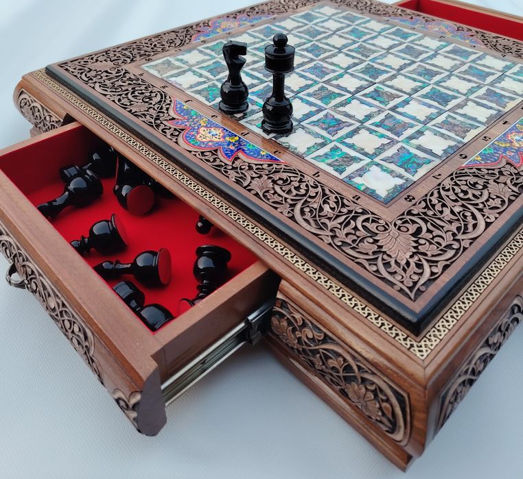 Shaxmat o'yin va interyer uchun.