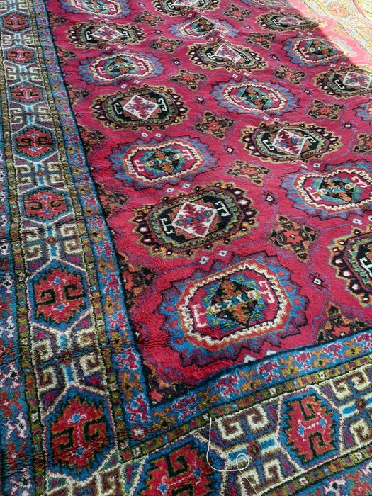 Продам ковры 2×3м