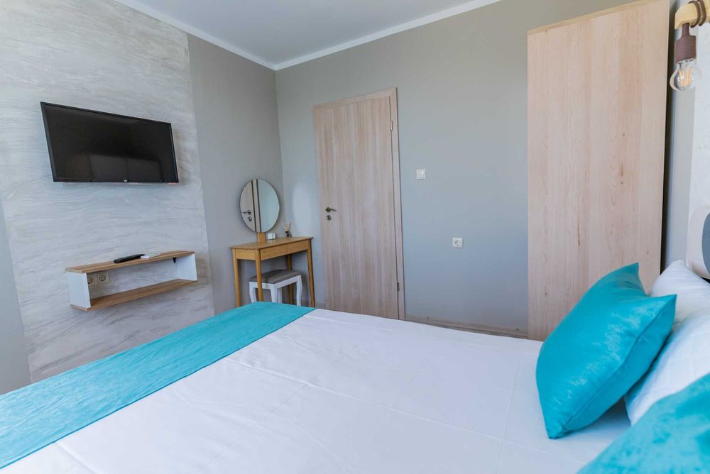 Продава се Четиристаен апартамент в Царево - 105 кв.м за 811 €/кв.м - Снимка #15