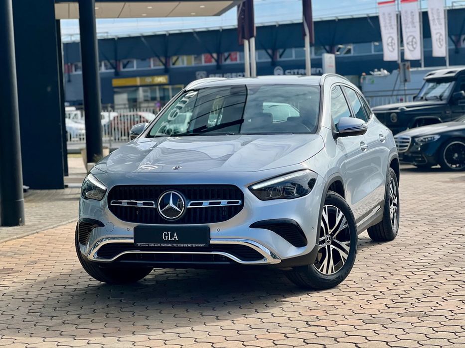 Mercedes-Benz GLA Faruri LED High Performance / Apple Carplay / Parktronic