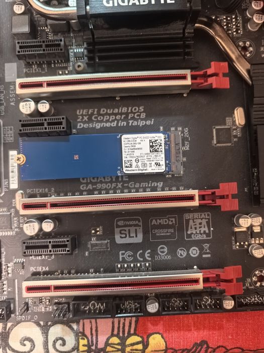 Kit AMD FX 9370 4.4 mh placa baza și rami 16g și ssd m2 256 placa vide