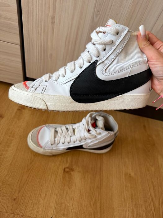 Nike кецове Англия