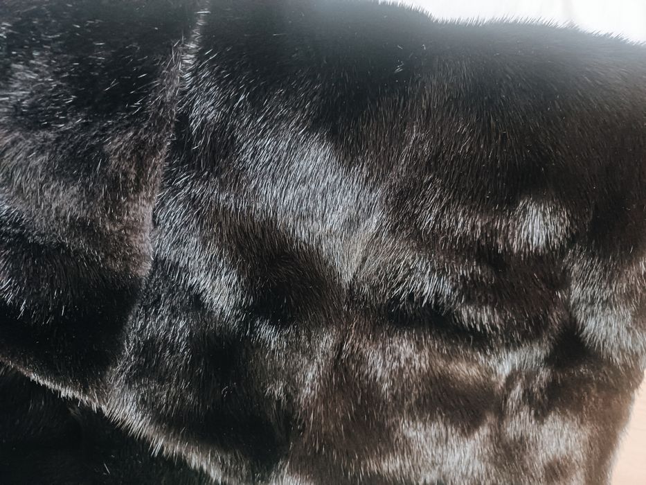 Продам норковую шубу