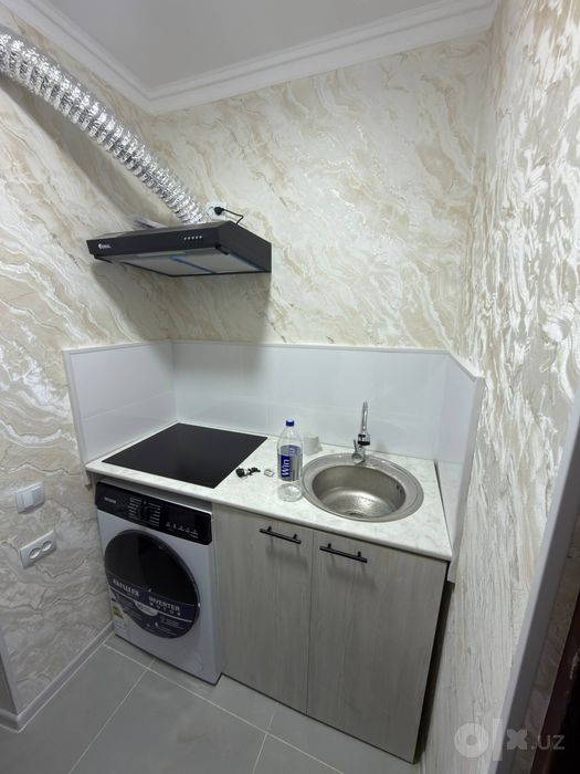 1 xonali Dom sotiladi