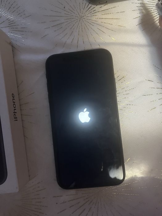 Iphone 11 черен