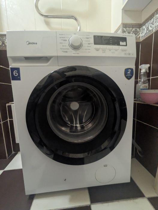 Продам стиральную машину Midea