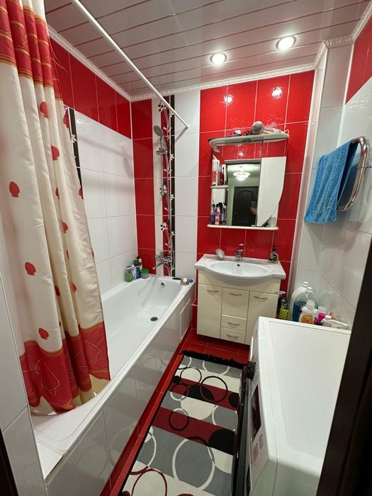 Продам 4-х комнатную квартиру