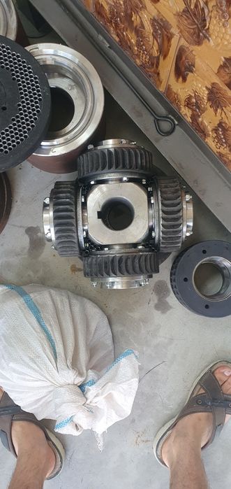 Presă peleti 15 kw .
