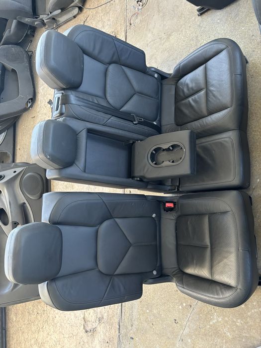 Porsche Cayenne 958 салон седалки