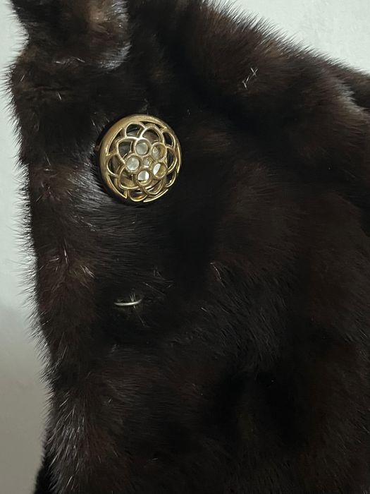 продам шубу натуральную