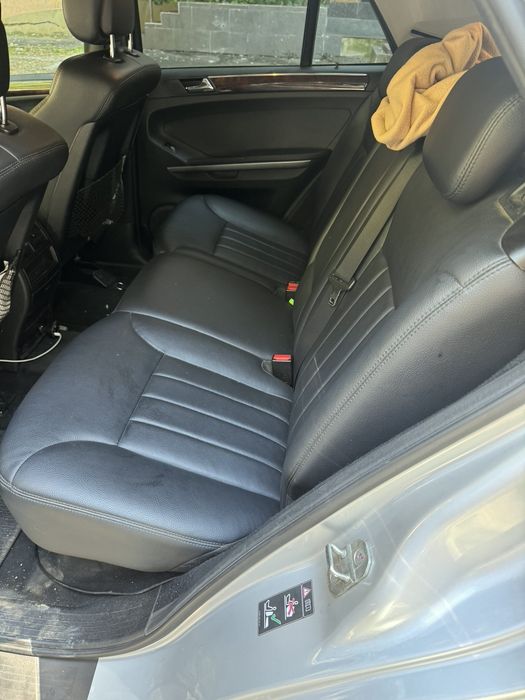 ML 320 an 2008 km 220000