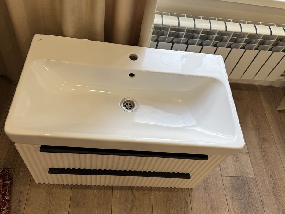 Раковина с тумбой