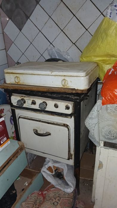 Gaz plita eski 4 kozli