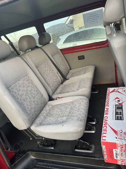 Vand vw t5 8+1 locuri