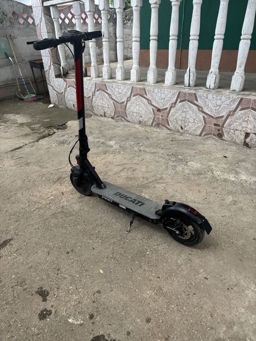 Trotineta ducati