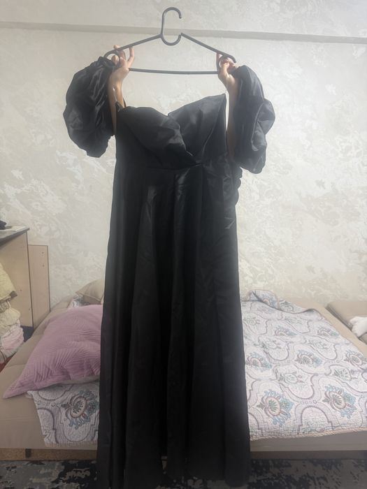 Продам вечерный платья