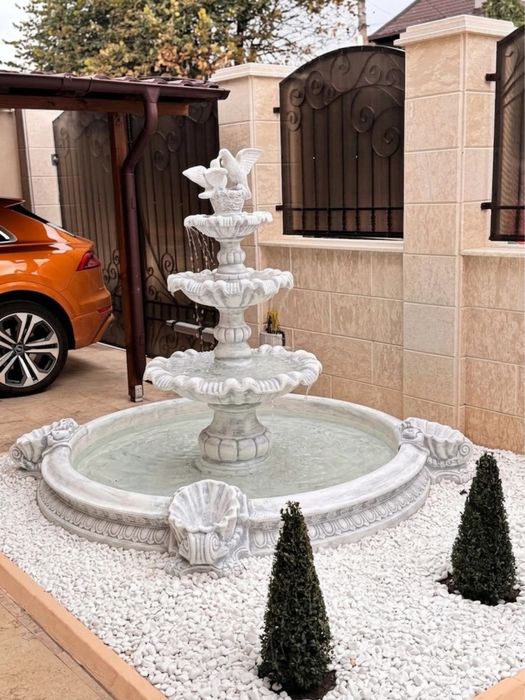 Fantanile Artezine din beton cu bazin . -3700 lei .