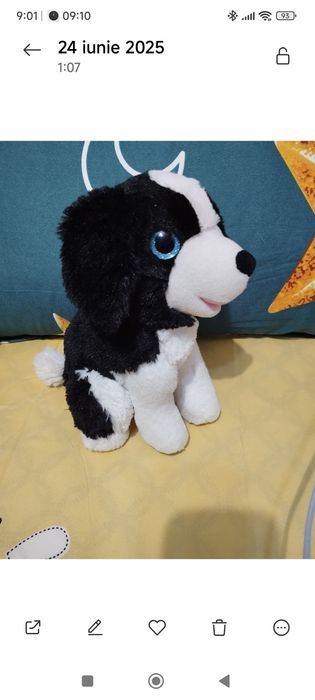 Plusuri noi diferite .