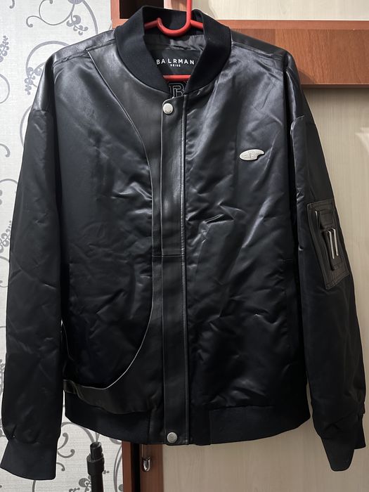 Куртки кожанные