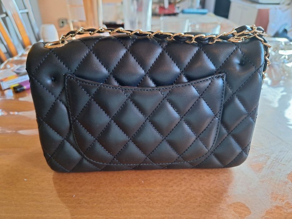 Дамска чанта естествена кожа