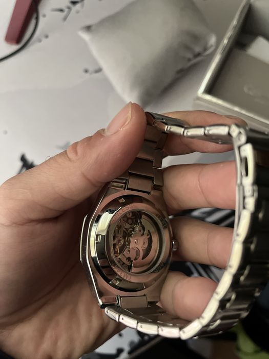 Автоматичен часовник!ЧИСТО НОВ!!