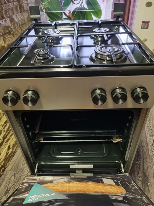 Aragaz 50cm cu cuptor pe gaz inox Gorenje