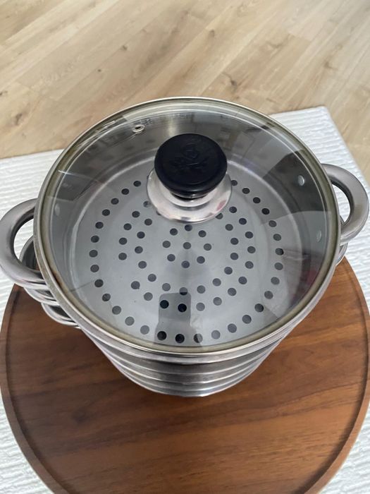 Продаю мантоварку и кастрюлю