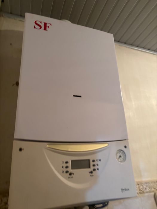 Продам газовый Котел Марка SF