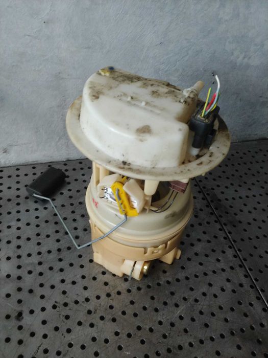 pompa rezervor combustibil 1.1b peugeot 206 9642124080