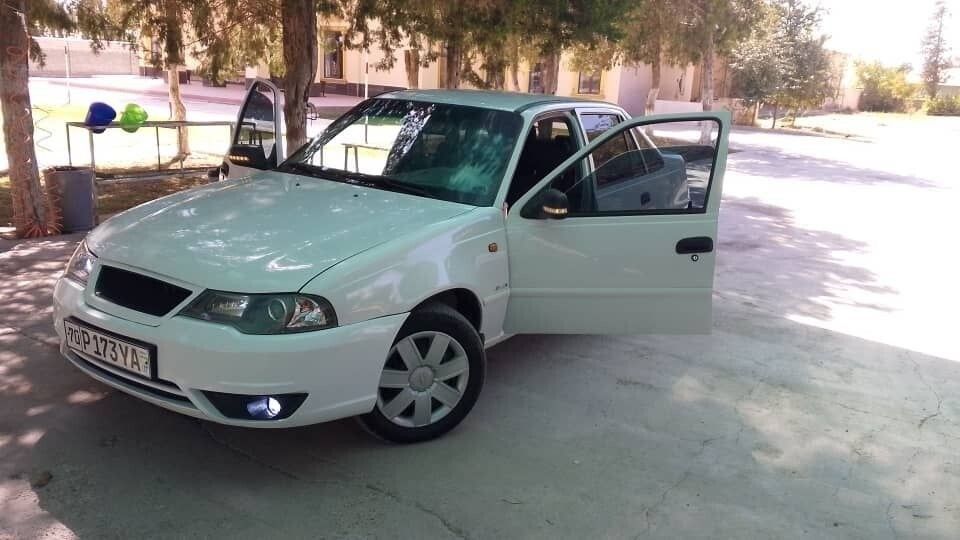 Машина сотилади нексия 2