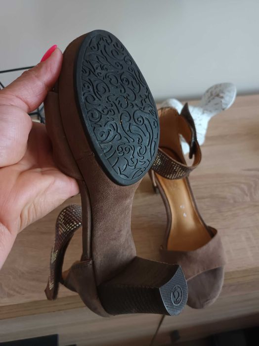 Дамски сандали -отлични