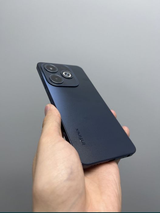 а Infinix hot 40i