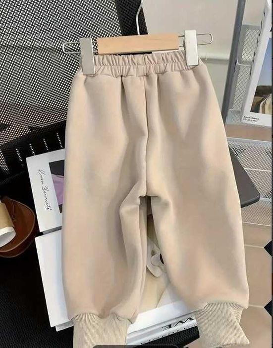 Комплект для Мальчиков с Трехмерной Вышивкой Медведя на Весну и Осень