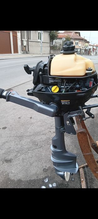 YAMAHA four stroke 2,5k.c