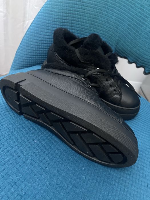 Зимние кроссовки