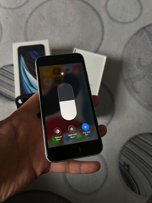 Айфон се iphone se 64гб