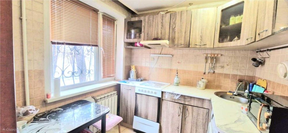 Продам 2-комнатную квартиру в уютном районе Пришахтинска