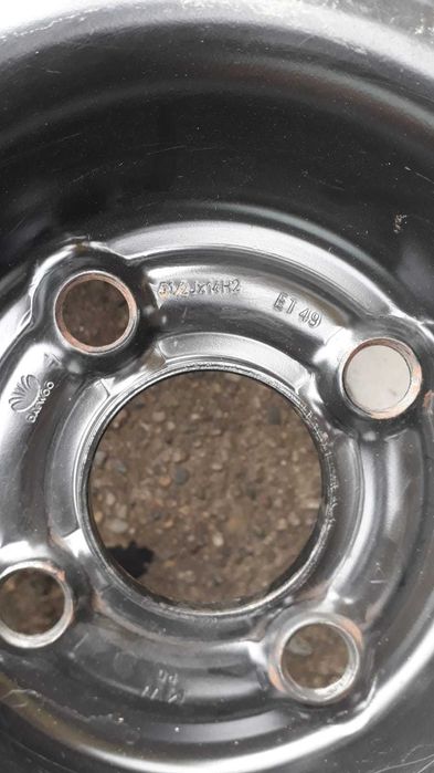 4  jante tabla pe 14 inch cu 4 prezoane