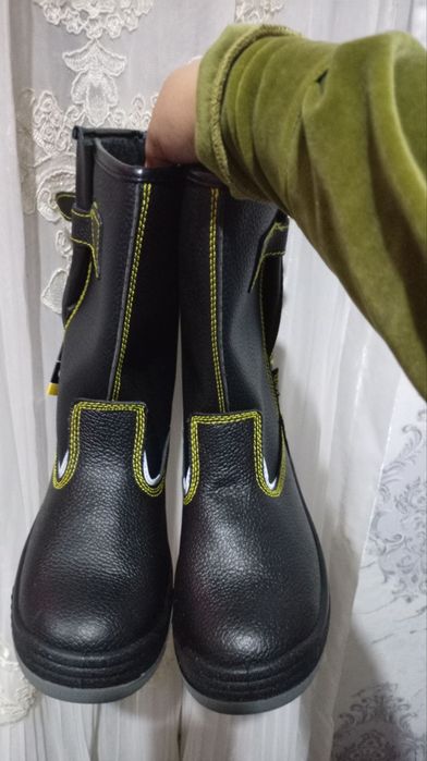 Erkaklar sapogi rossiysikiy