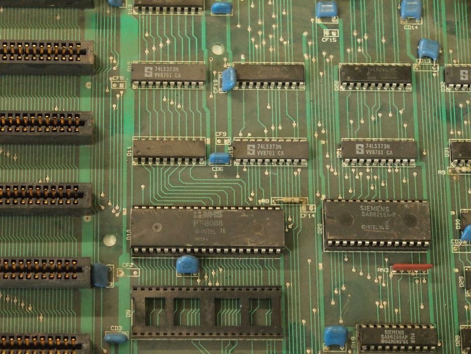 Продавам или заменям дъно за Правец 16