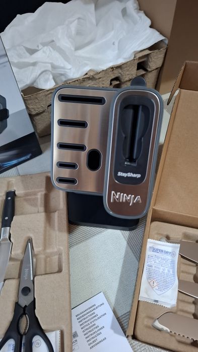 Ninja Foodi StaySharp Блок с ножове 6 части