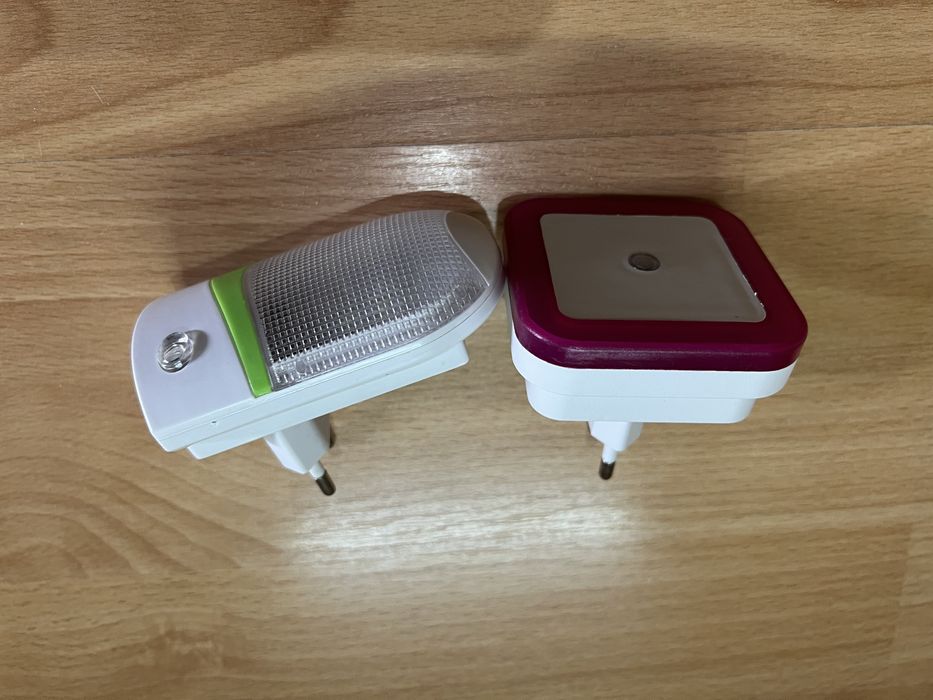 Ночник светильник с датчиком света в розетку